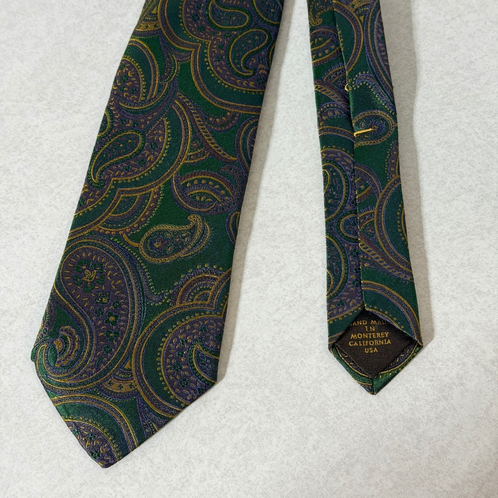 Robert Talbott Best of Class Mens Silk Tie Green Purple Paisley Hand Made USA - Picture 5 of 5